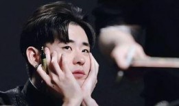 扒爷爆料白眼姐视频在线观看,白眼姐视频在线观看，真相大曝光！